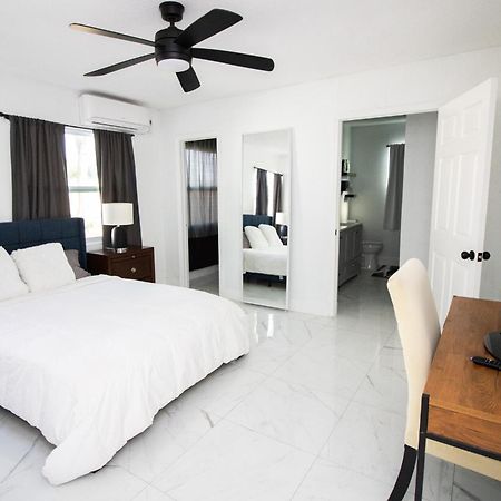 Shared Home - Close To The Beach Riviera Beach Bagian luar foto
