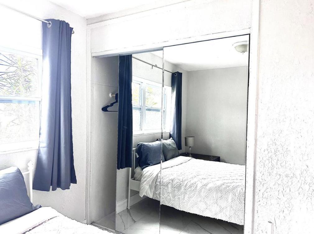 Shared Home - Close To The Beach Riviera Beach Bagian luar foto